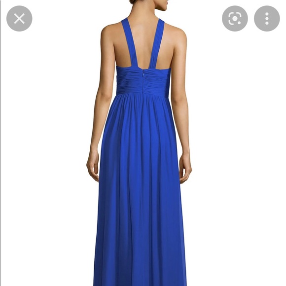 Aidan Mattox Pleated Silk Chiffon Halter Neck Gown in Blue. Size 0 - Picture 3 of 7